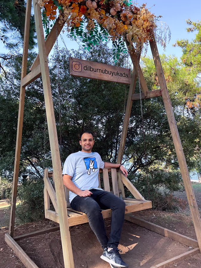 Mohammad Adineh | Freelance Product Designer + Webflow developer